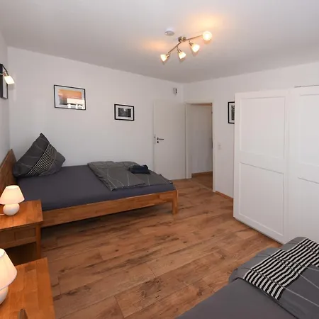 Am Rathaus Апартаменты Ландштуль